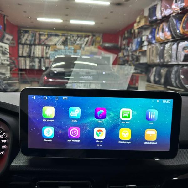 Renault Taliant Android 14 Carplay Mercedes Model Navigasyon Multimedya - 4GB Ram 64GB HDD - CLLG942